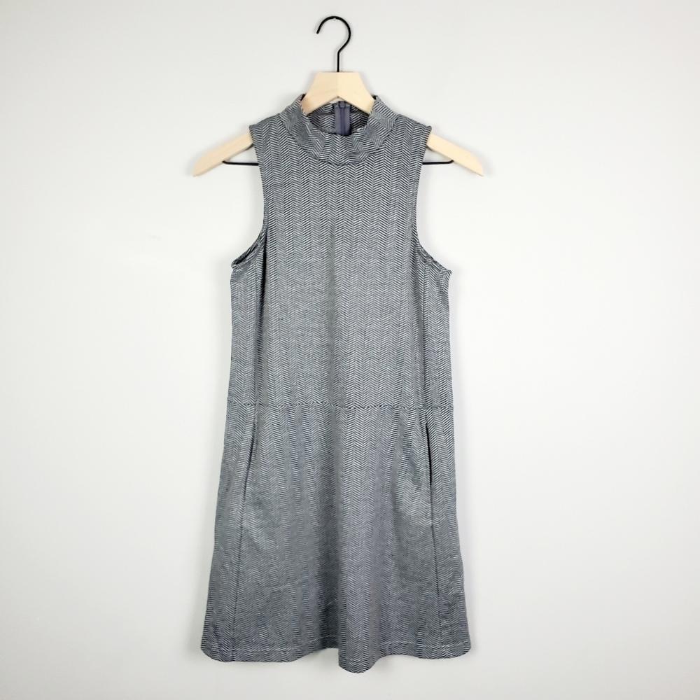 Freeway High Neck Dress Small